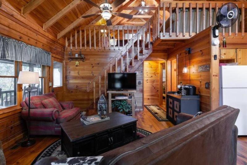 Mountain Time Cabin, Hot Tub, Fire Pit, Fireplace Villa Blue Ridge Luaran gambar