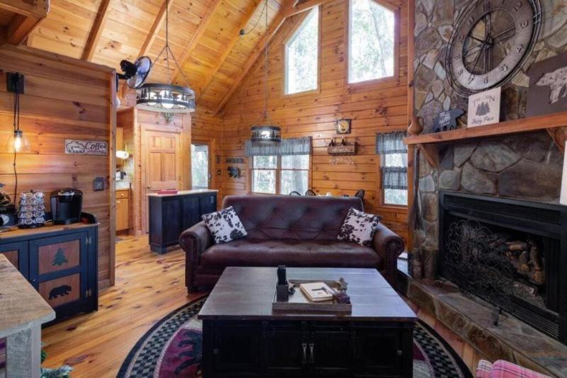 Mountain Time Cabin, Hot Tub, Fire Pit, Fireplace Villa Blue Ridge Luaran gambar