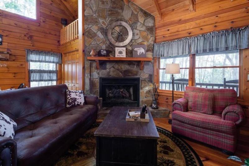 Mountain Time Cabin, Hot Tub, Fire Pit, Fireplace Villa Blue Ridge Luaran gambar