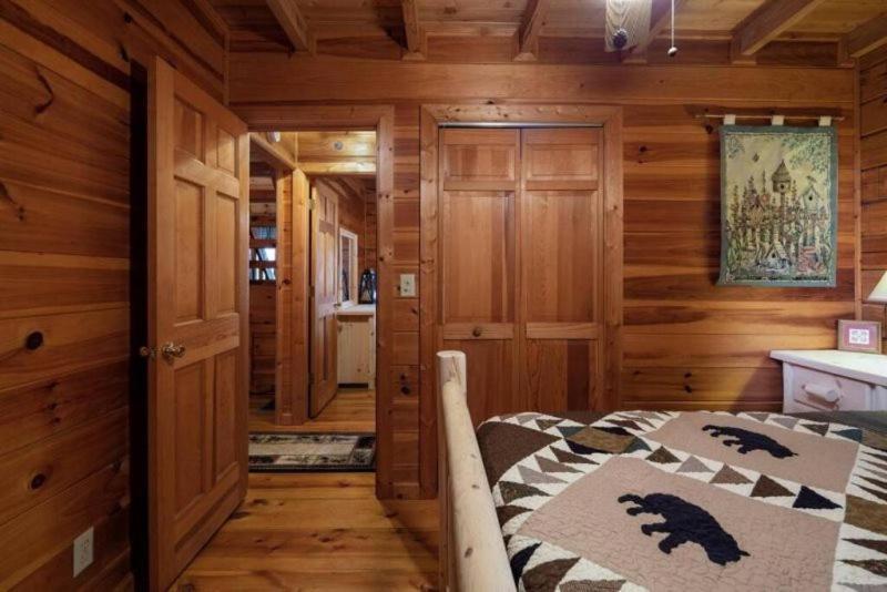Mountain Time Cabin, Hot Tub, Fire Pit, Fireplace Villa Blue Ridge Luaran gambar